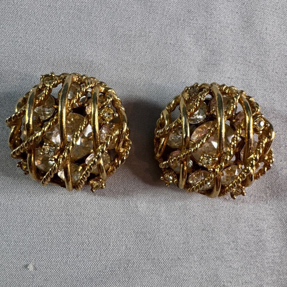Vintage Carnegie Gold Tone Rhinestone Clip On Earrings Woven Rope Dome Signed